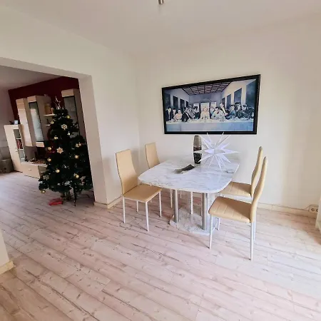 Grosse Schoene Ferienwohnung Mit Balkon, Garten, Grill Apartment *